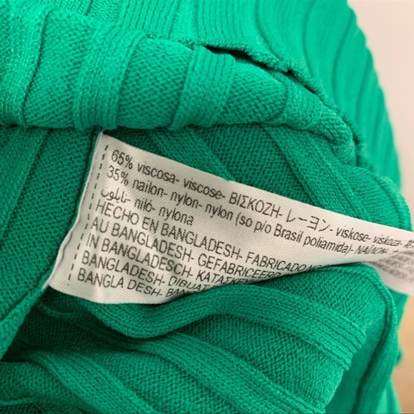 NWT. Zara Green Ribbed Knit Midi Dress. Size M - Picture 5 of 8